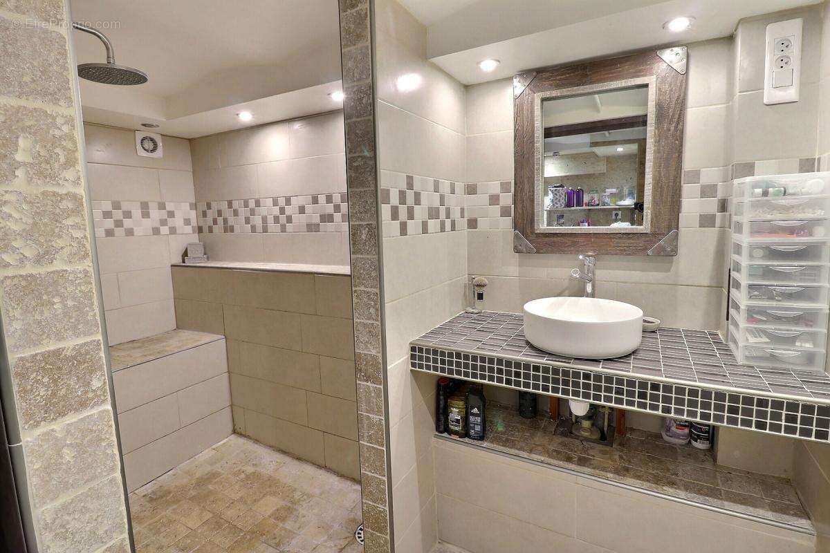 Maison à SARTROUVILLE