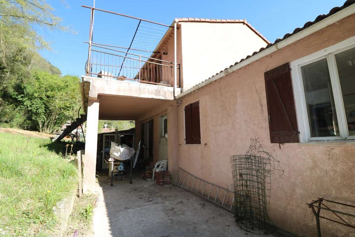 Maison à TOURRETTE-LEVENS