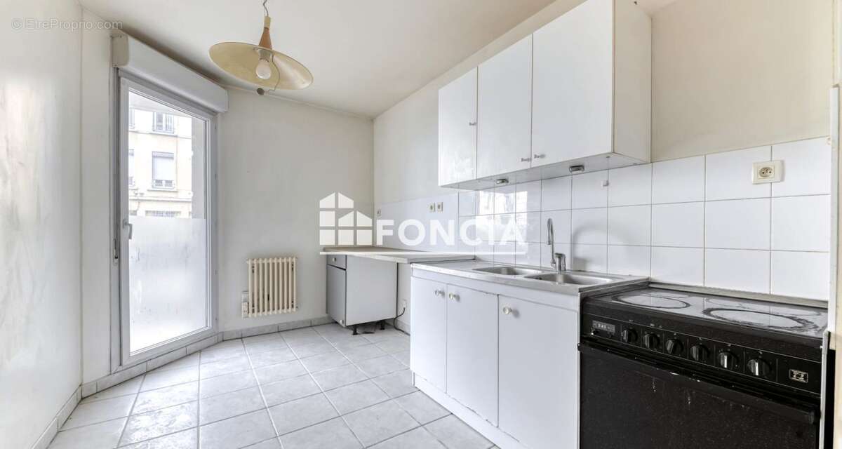 Appartement à LYON-8E