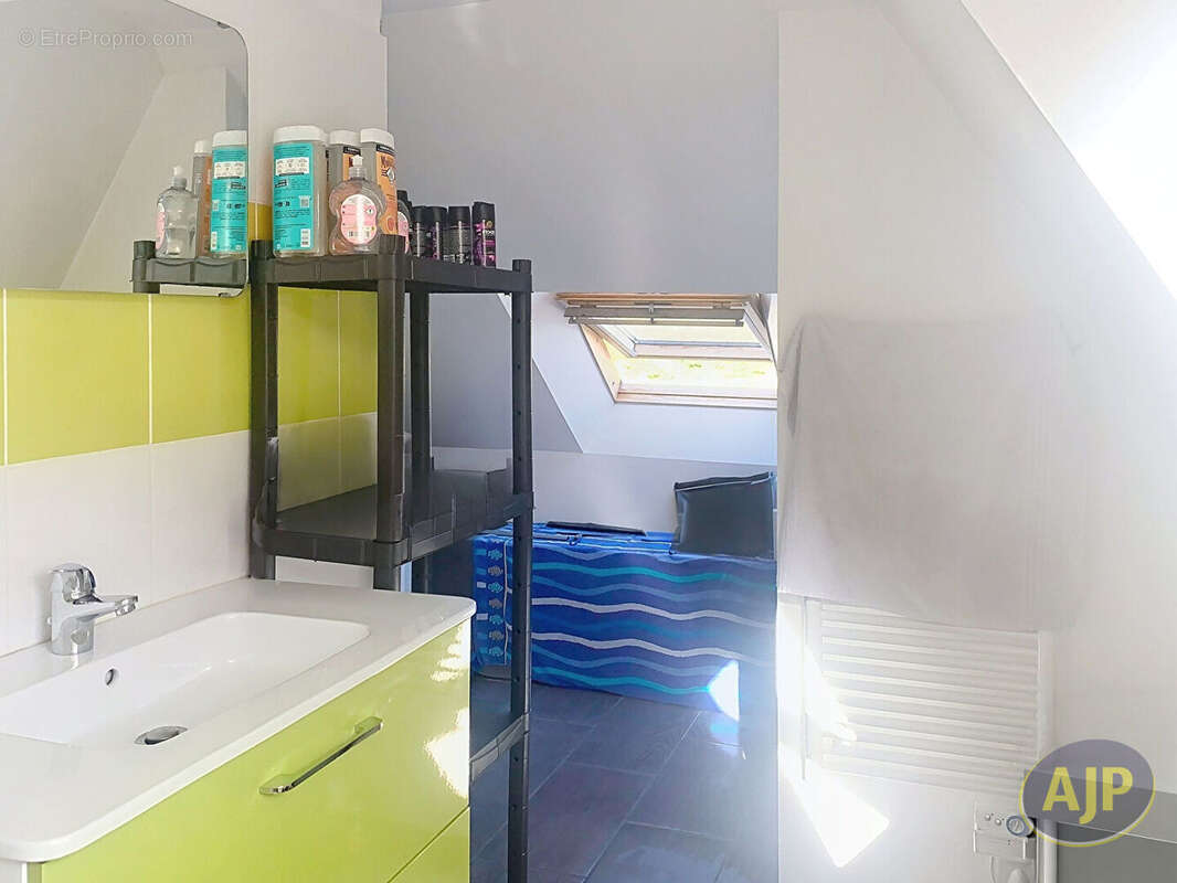 Appartement à SEGRE