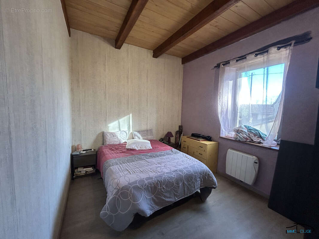 Maison à ANGLARS-SAINT-FELIX