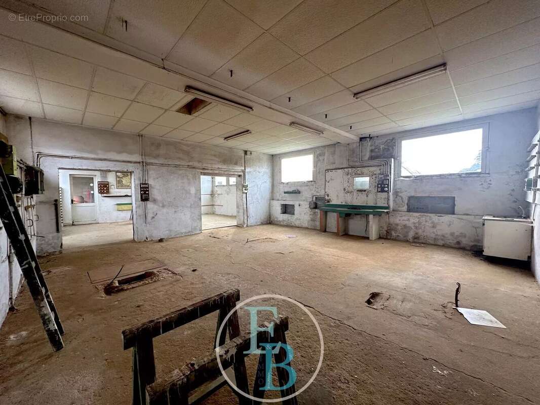 Terrain à MAY-SUR-ORNE