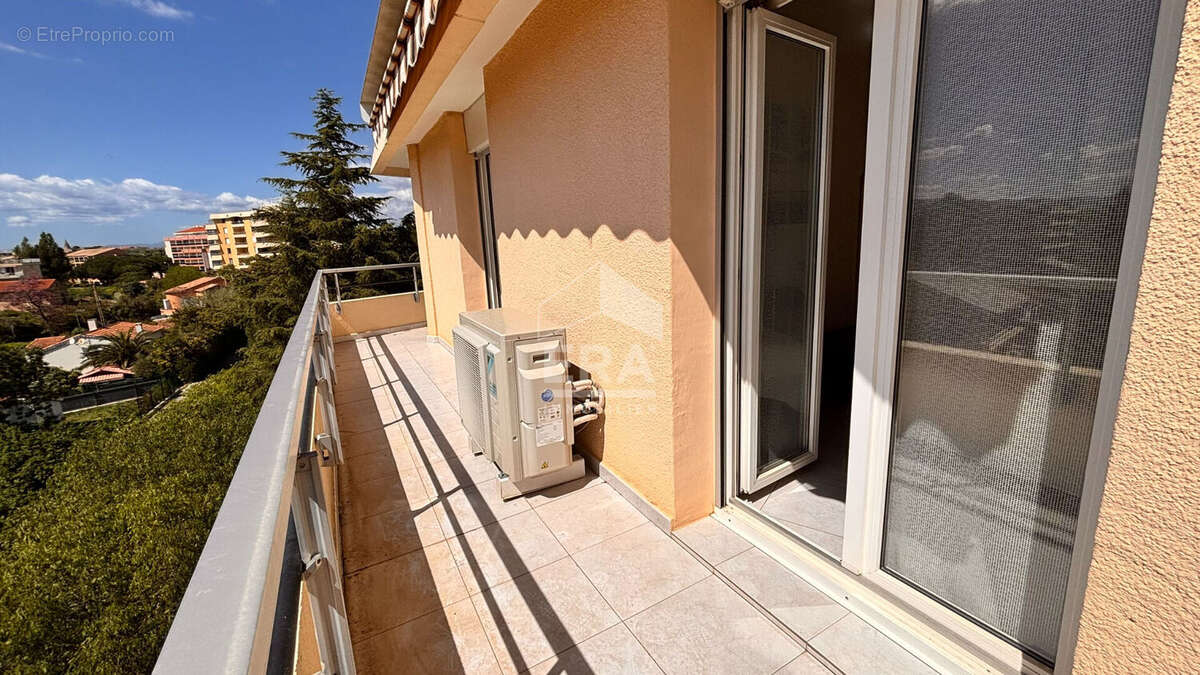 Appartement à FREJUS