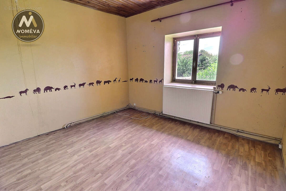 Maison Montregard 9 pièce(s) 163 m2 - photo 14