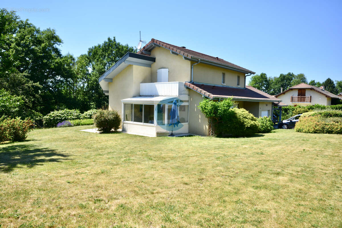 Maison à CONTAMINE-SUR-ARVE