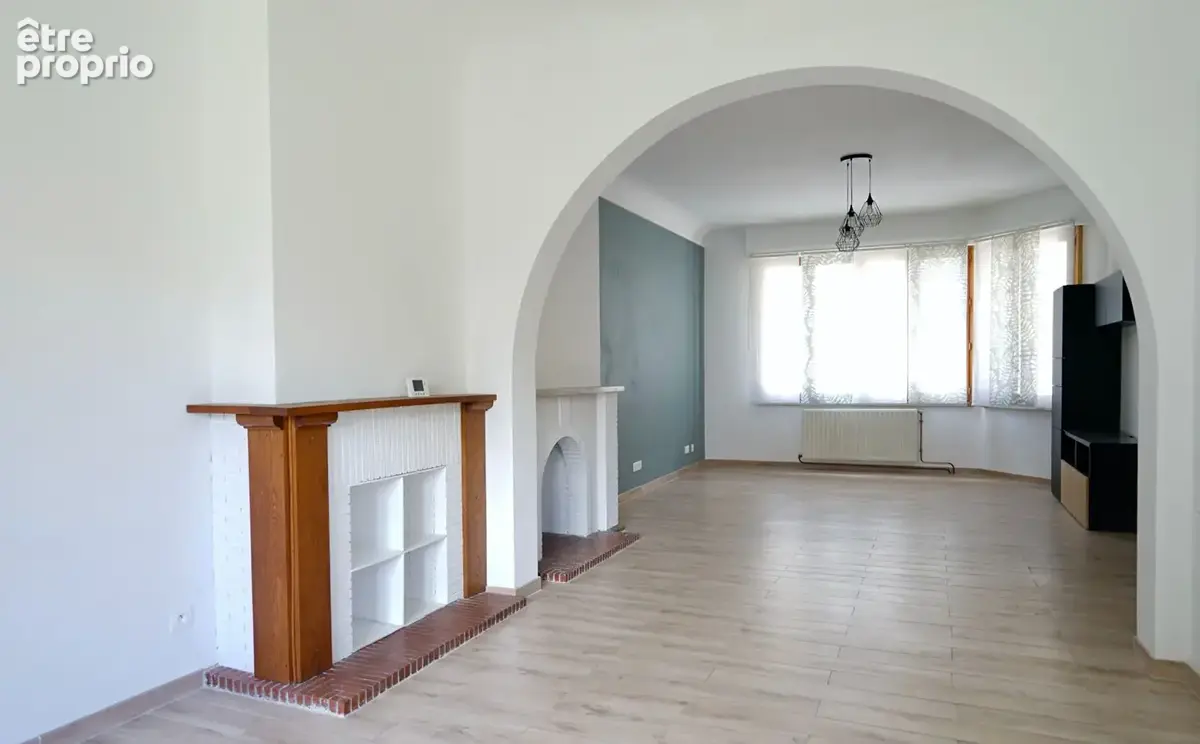 Maison 210 m² à La Madeleine  - photo 2
