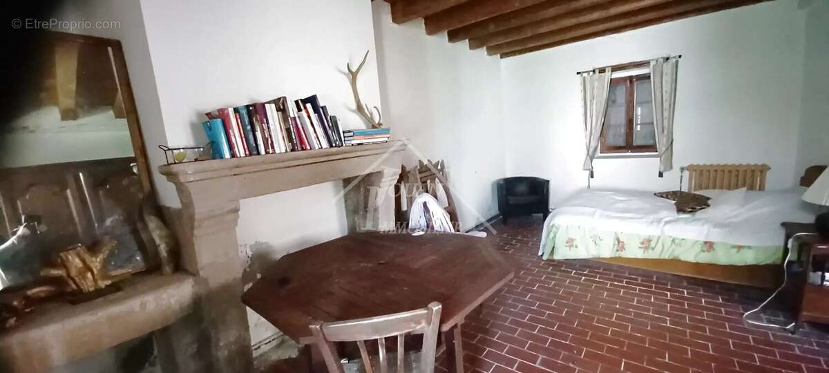 Maison de campagne, sans vis à vis. Plain-pied et grenier habitable. 1 000 m² et vue sur Bocage - photo 2