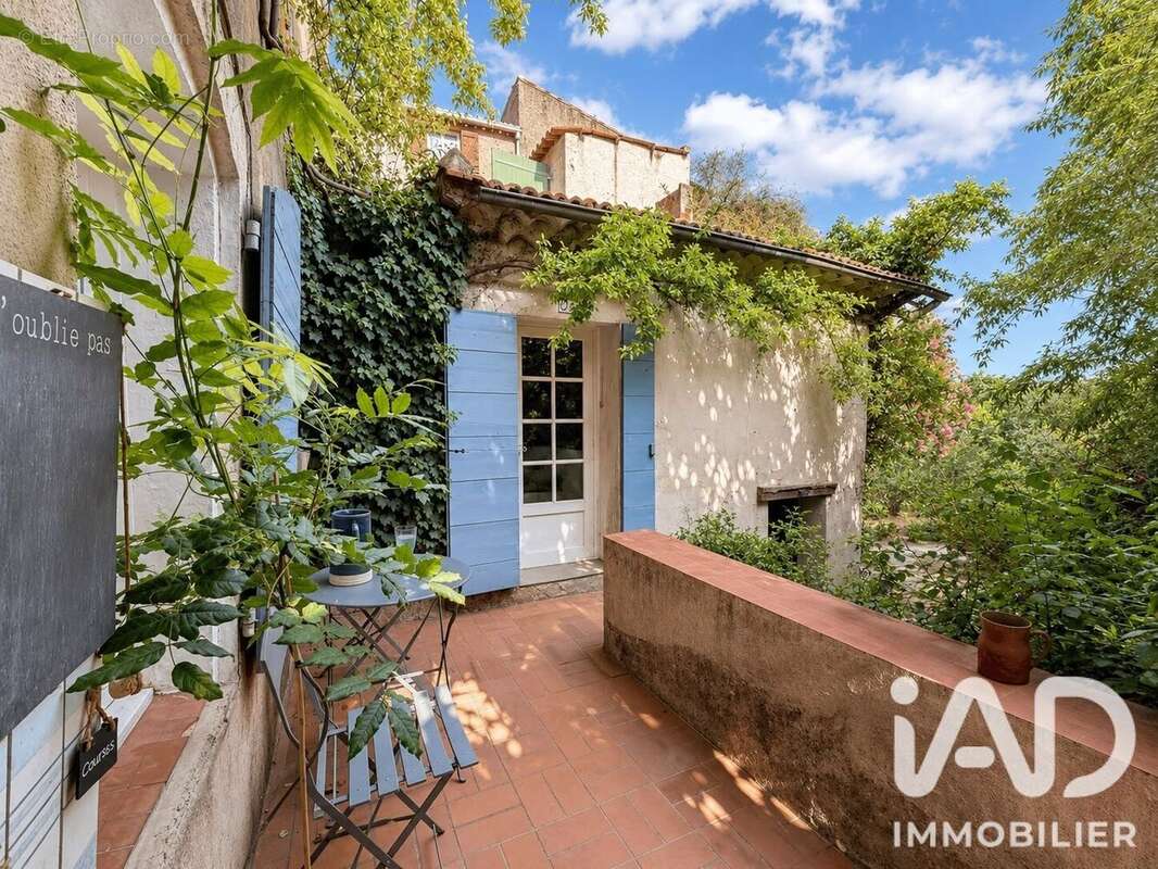 Maison 260 m² à Tavernes  - photo 6
