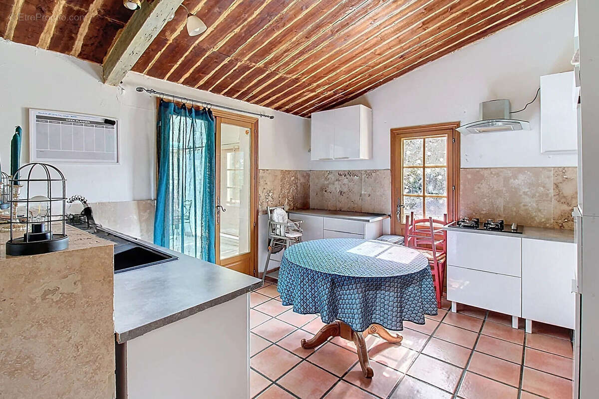 Maison à FIGANIERES