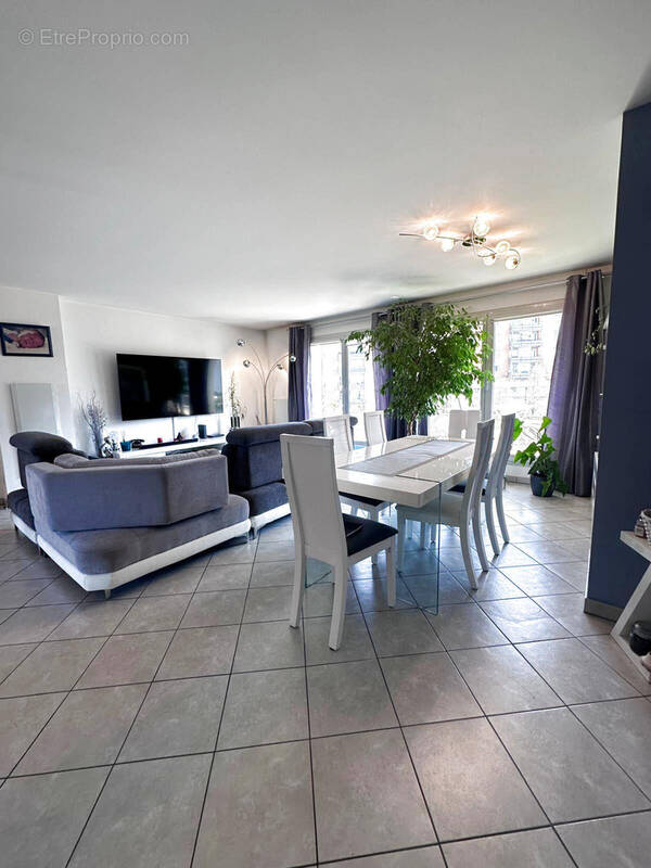Appartement à QUINTAL