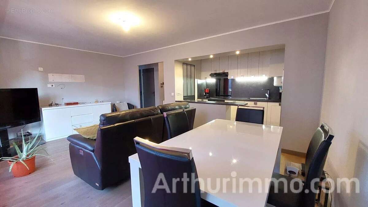 Appartement à LIVRY-GARGAN