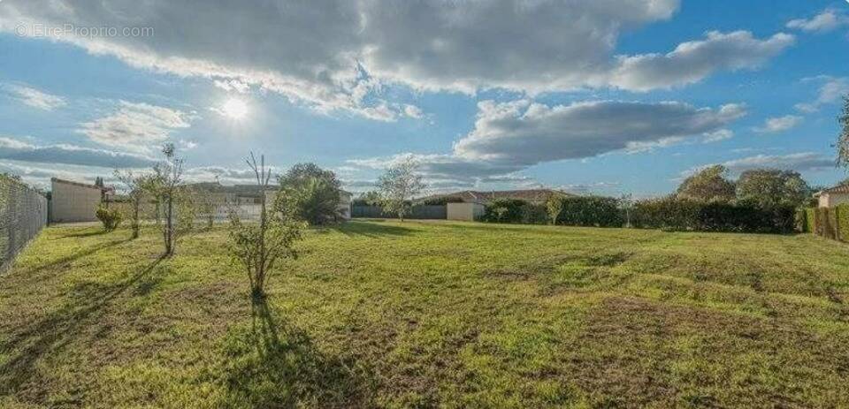 Terrain à PLAISANCE-DU-TOUCH