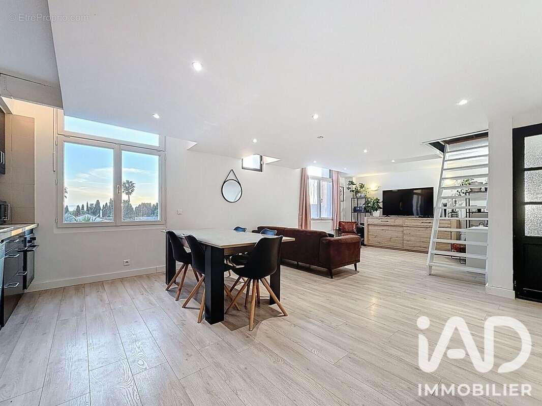 Maison 195 m² à Vias  - photo 4