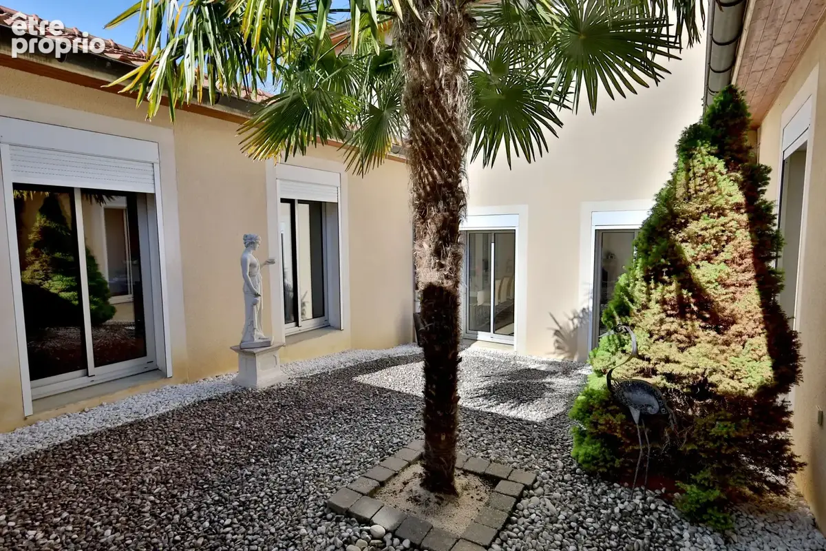 Maison Type T8 - 278m2 habitables - Terrain 1614m2 - Piscine - photo 13