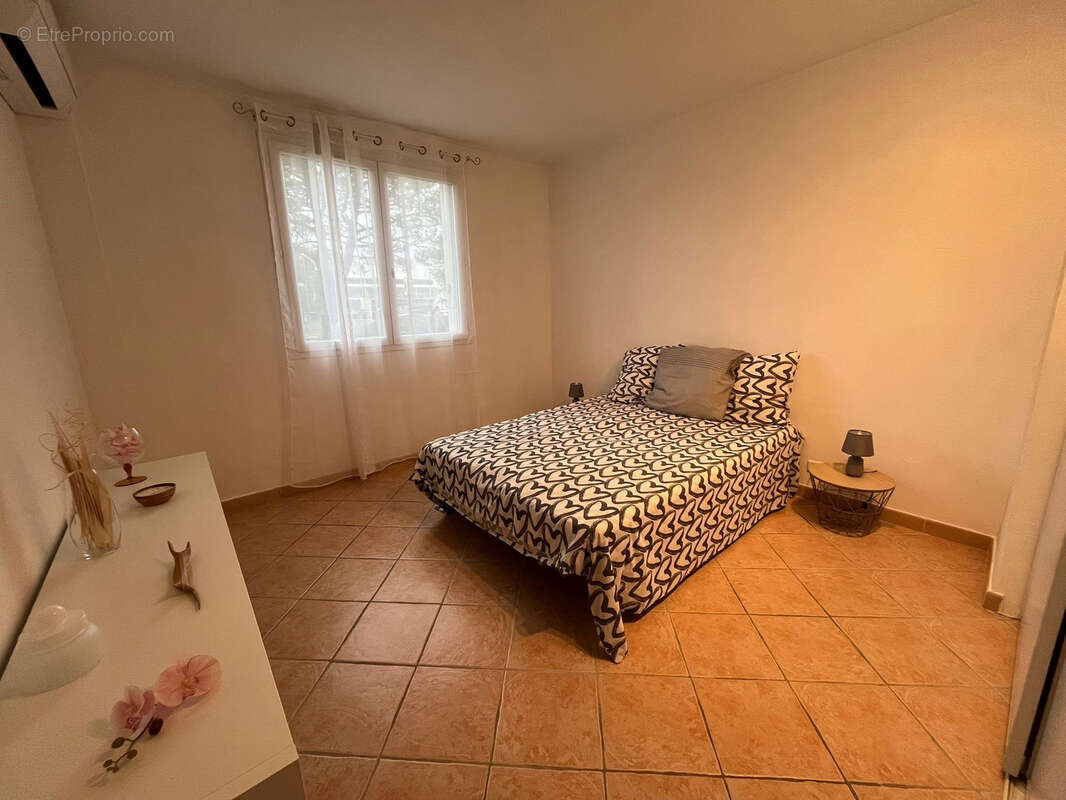 Appartement à SIX-FOURS-LES-PLAGES