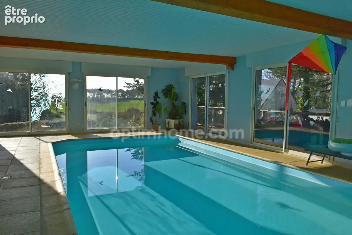 Maison familiale de plain-pied avec grande piscine intérieure, aux portes de la Gacilly - photo 2