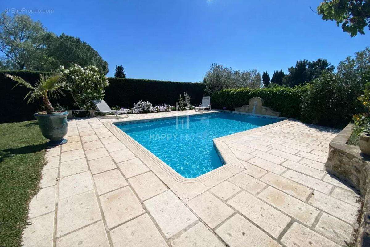 Maison à MAUSSANE-LES-ALPILLES