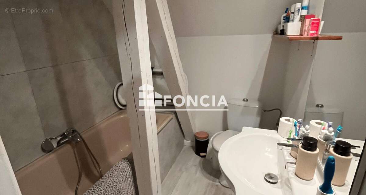 Bel appartement de caractère T4 – 81 m² – maison de maître proche Centre Ville Sarrebourg - photo 8