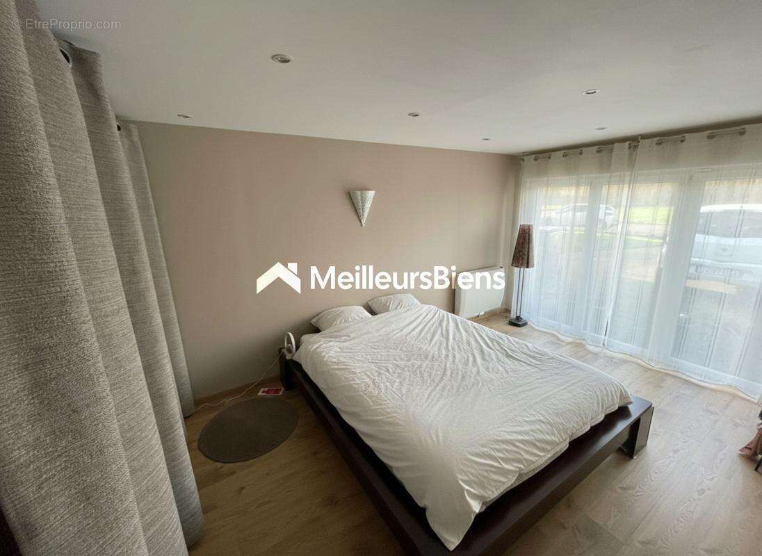 Maison à LA LONGUEVILLE