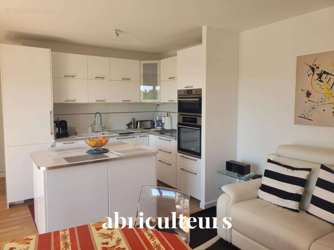 Appartement à VILLEPREUX