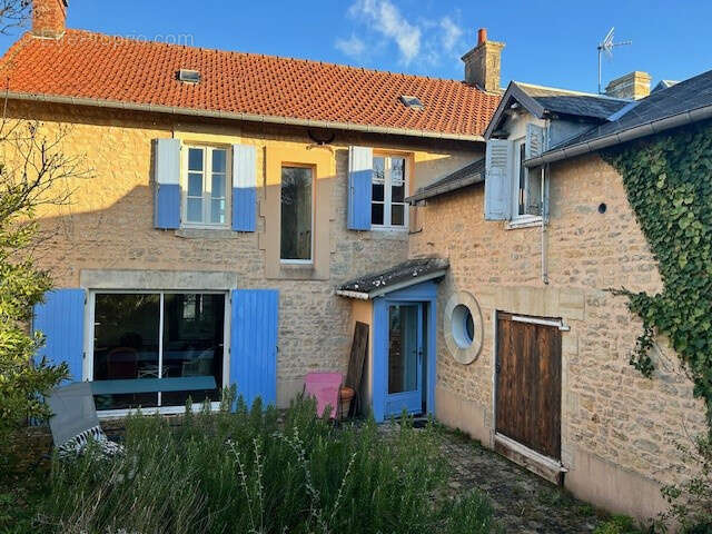 Maison à VIERVILLE-SUR-MER