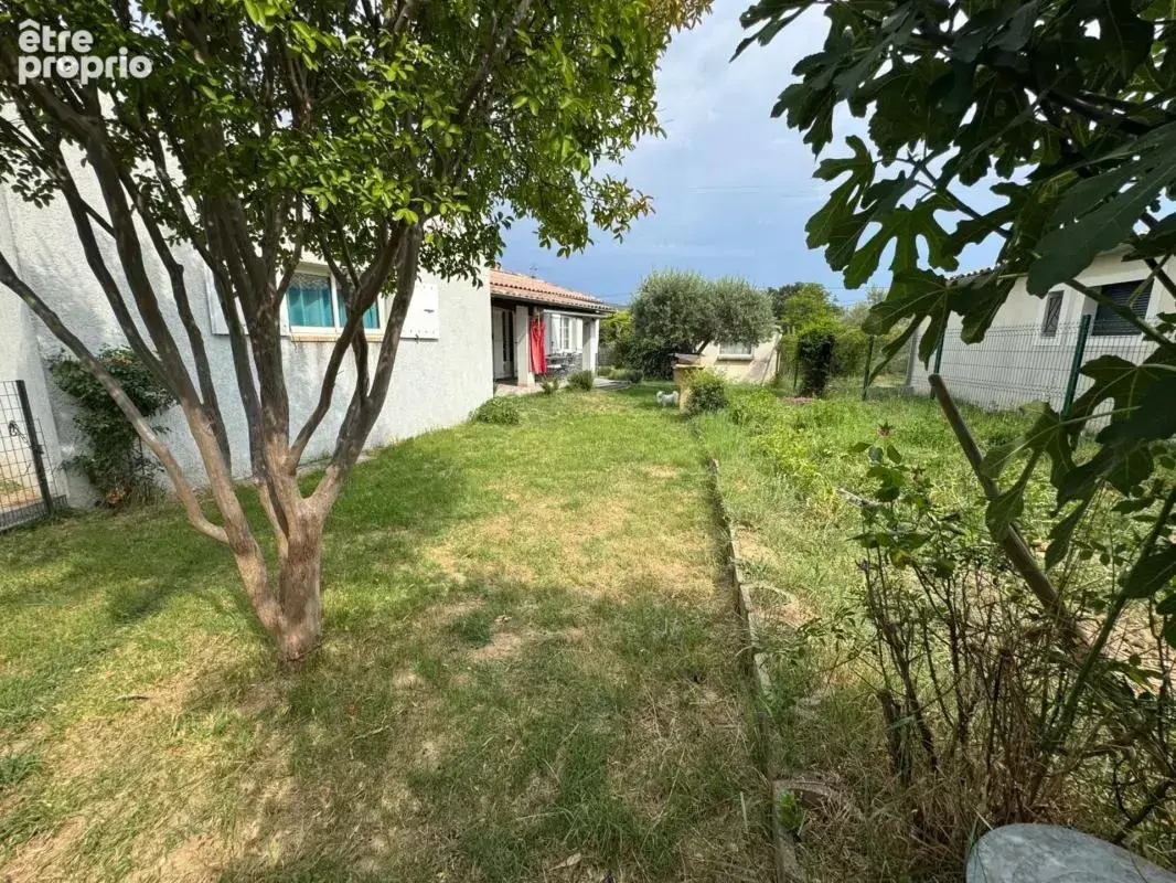 Vente Maison de Plain-Pied T5-4 avec Piscine et Garages – Peyruis (04) - photo 4