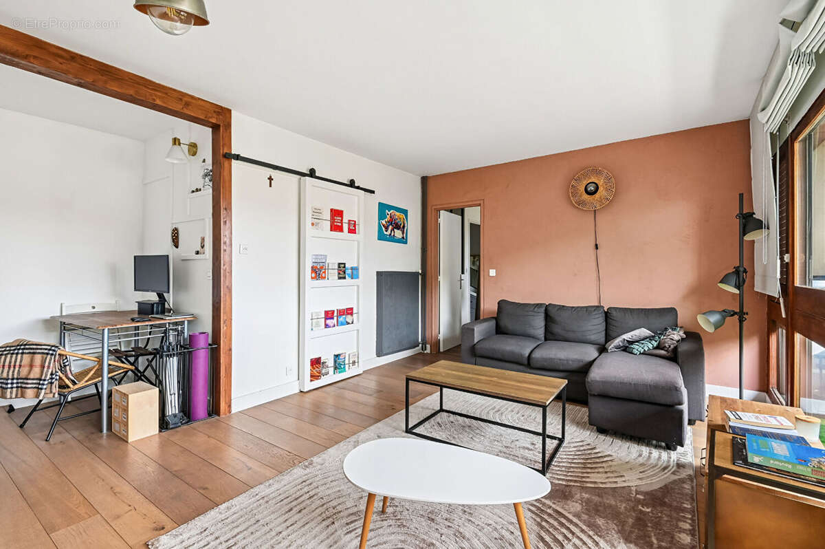 Appartement à NANTERRE