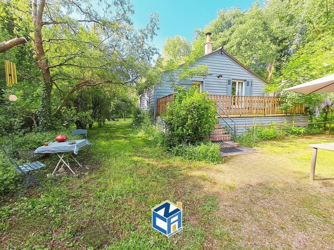 Maison à SAVIGNY-EN-VERON