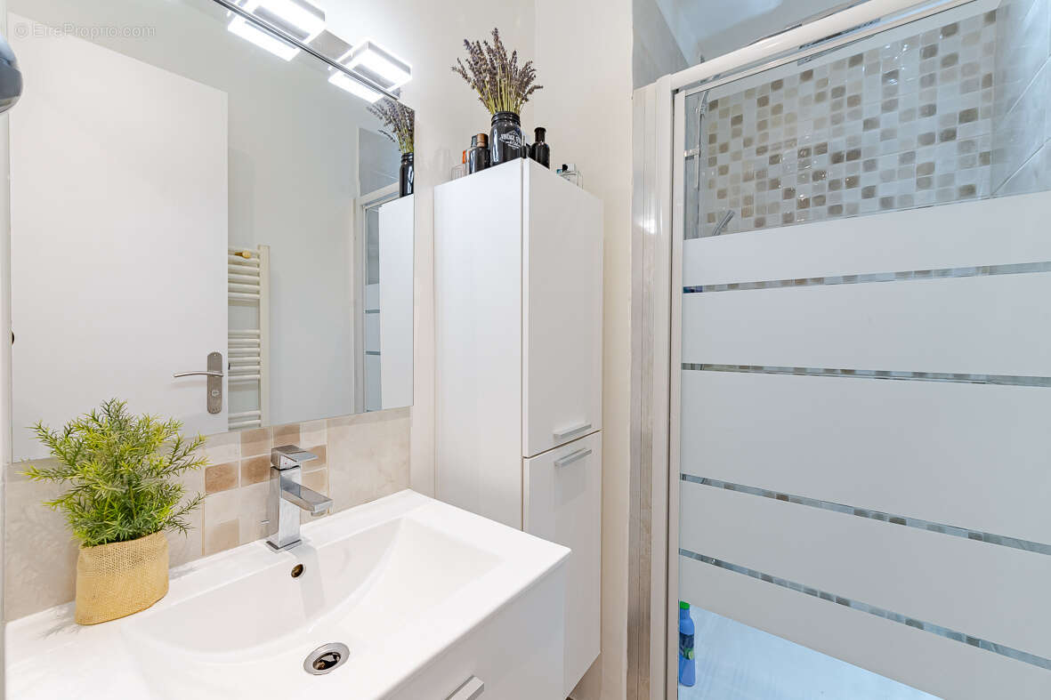 Appartement à MARSEILLE-8E