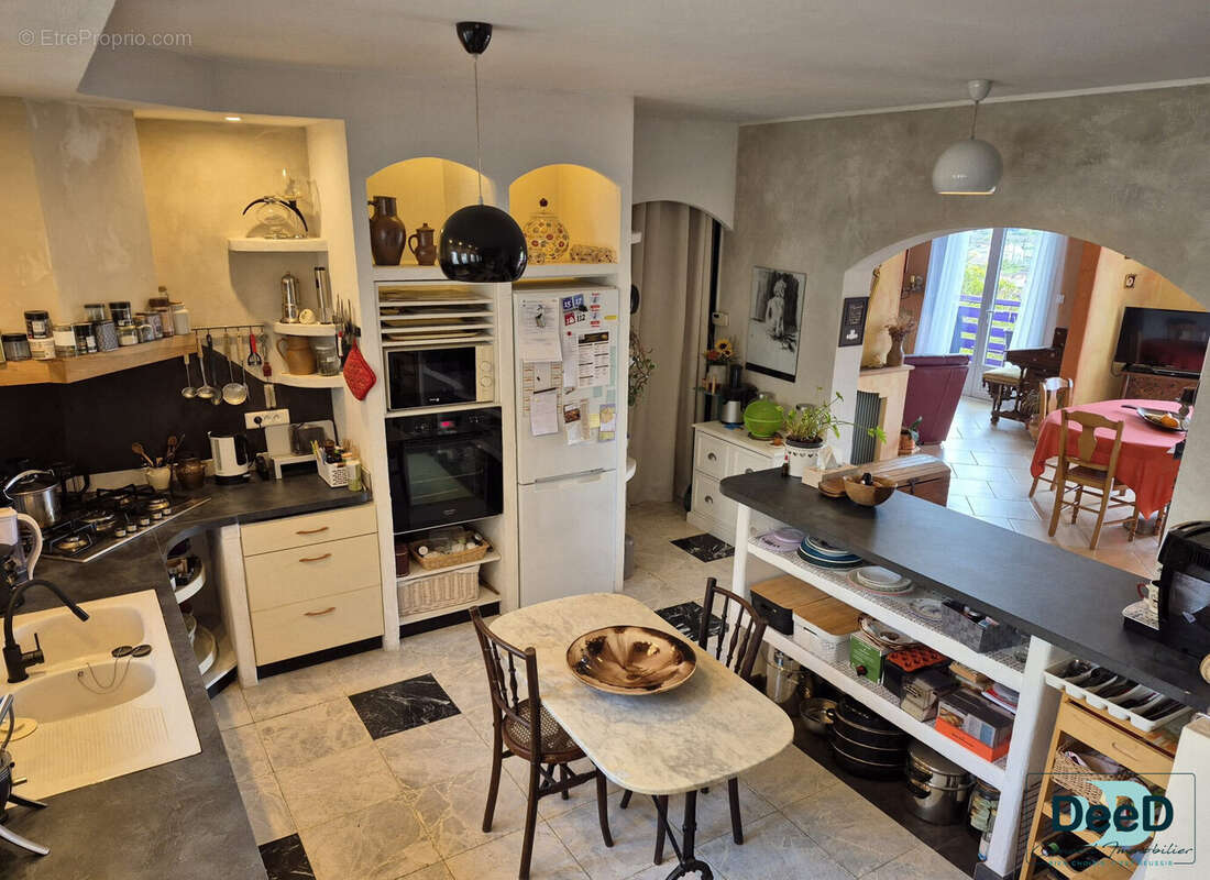 Maison à MONTREJEAU