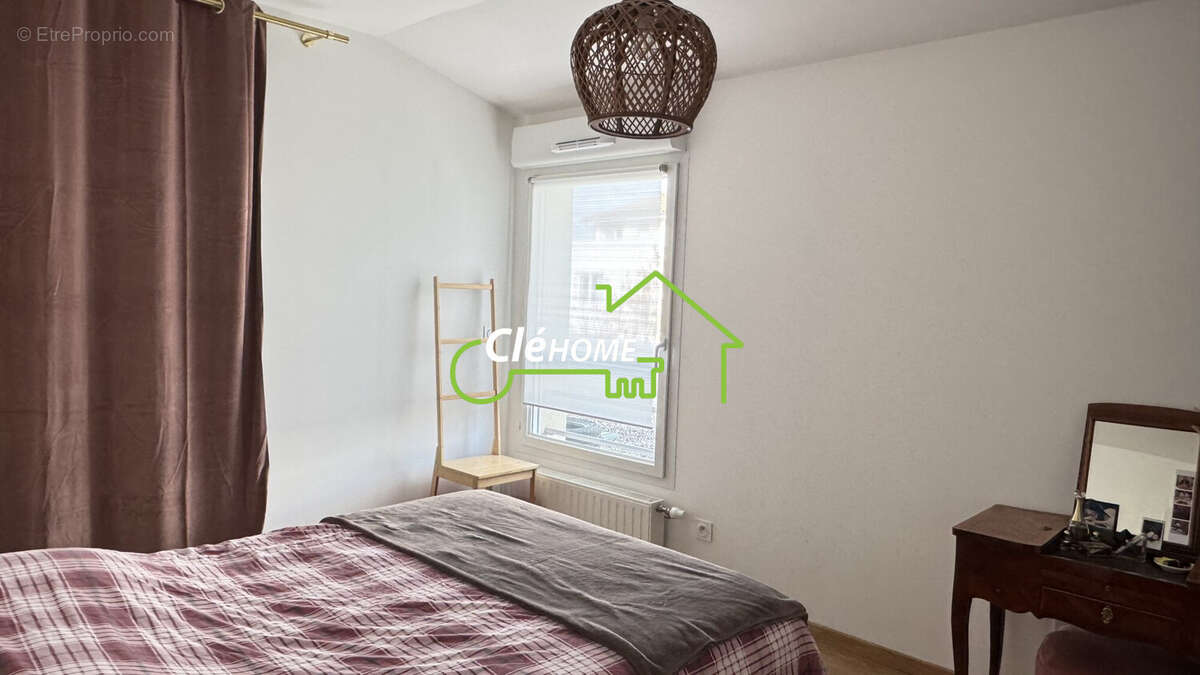 Appartement à LENTILLY