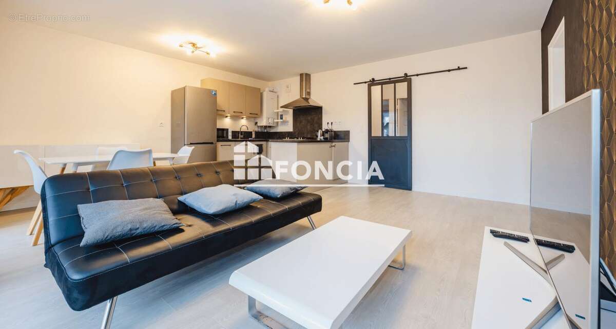 Type 4 avec balcon -  residence récente avec stationnement - photo 6