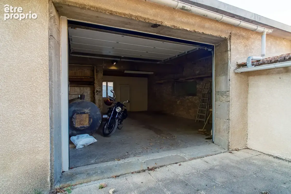 CARCASSONNE - VILLEGAILHENC  Maison  T6 325m² (179m²) avec cour, patio, terrasse 2 vastes garages - photo 5