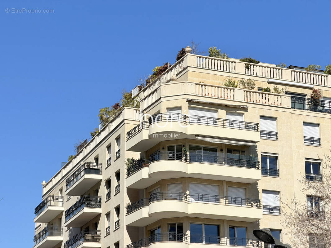 Appartement à LEVALLOIS-PERRET