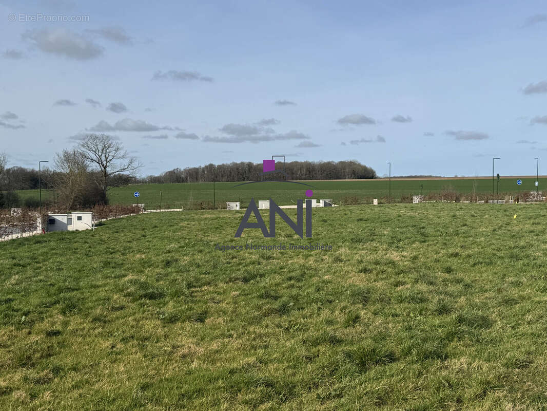 Terrain à BACQUEVILLE-EN-CAUX
