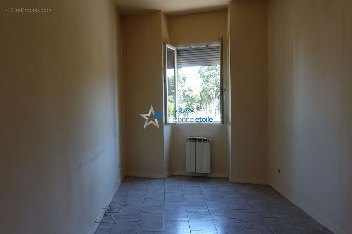 Appartement 54 m² à Marseille-10e  - photo 2