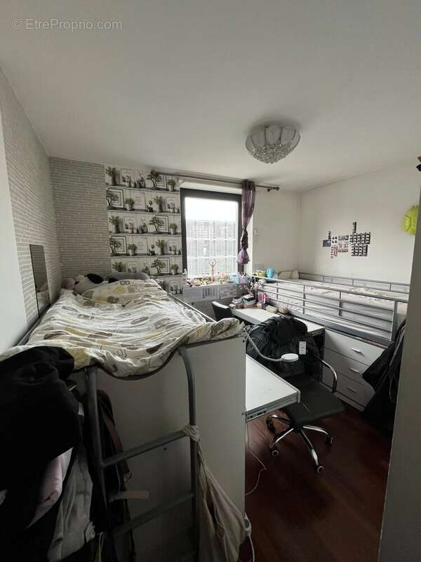 Appartement à PARIS-19E