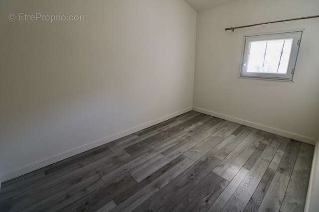 Maison de village t3 + terrasse a vendre sur aix en provence - les milles - photo 9