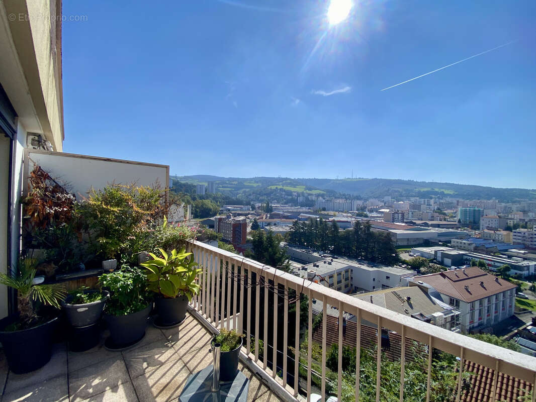 Appartement à SAINT-ETIENNE