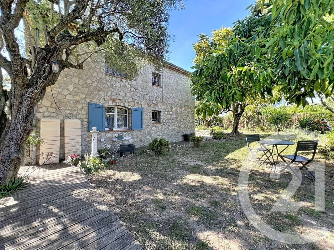 Maison à MOUGINS