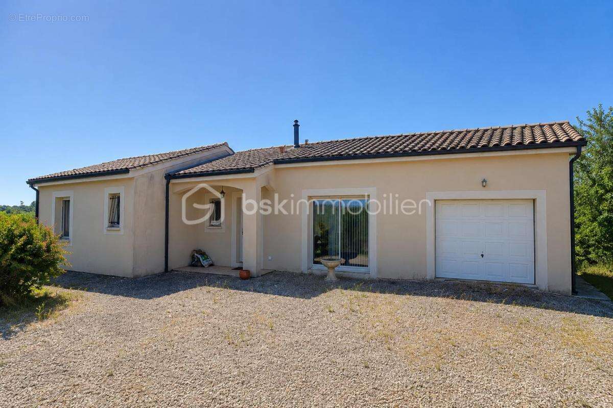  maison de plain-pied 107 m² – 3 chambres – garage – terrain d’environ 2 000 m² - photo 11