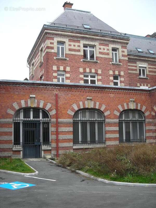 Commerce 279 m² à Cambrai  - photo 2