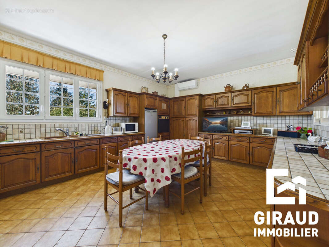 Maison à FONTENAY-LE-COMTE