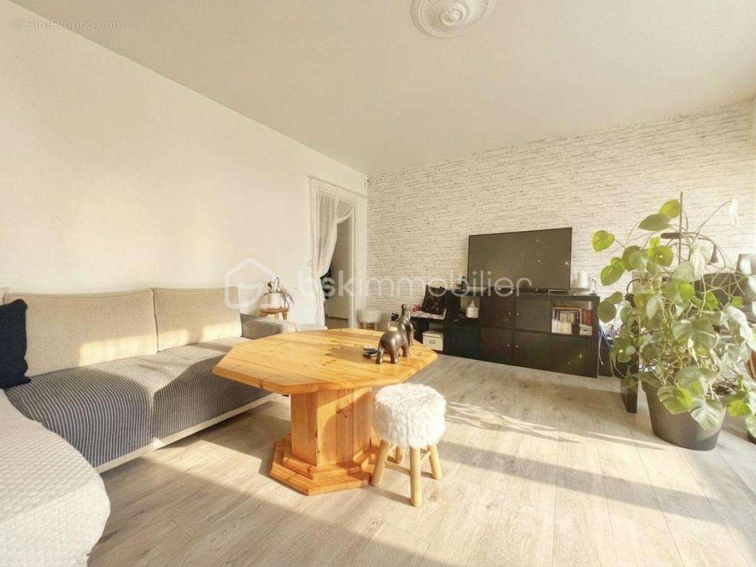 Appartement à BOUGIVAL
