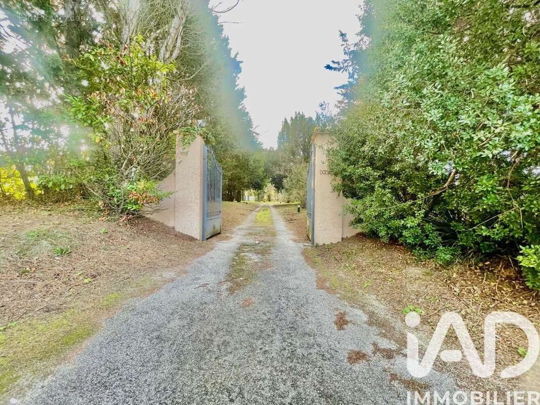 Maison 411 m² à Fendeille  - photo 6