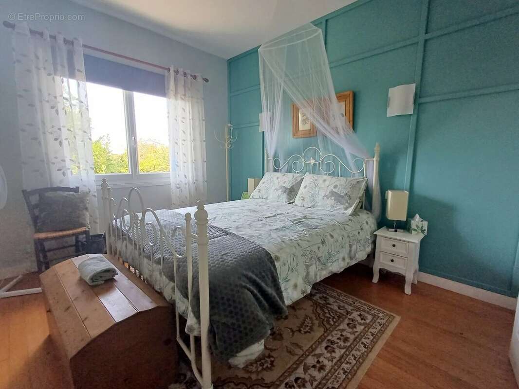 Maison à SAINT-FORT-SUR-GIRONDE