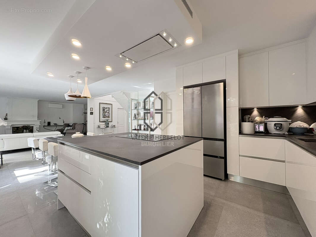  Maison contemporaine avec piscine - photo 10