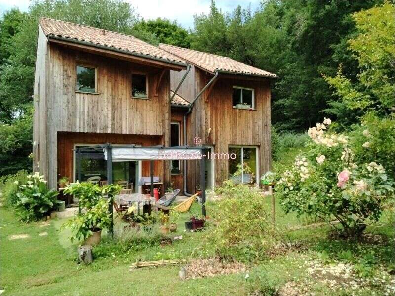 Maison à VILLEFRANCHE-DU-PERIGORD