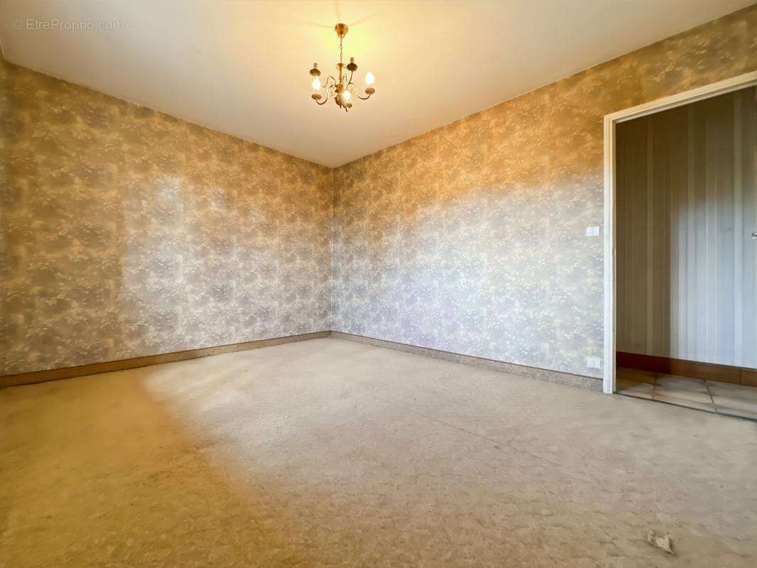 Maison à LA FERTE-SAINT-CYR