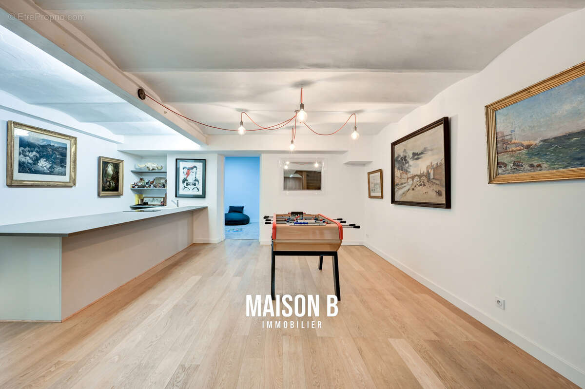 Appartement à MARSEILLE-6E